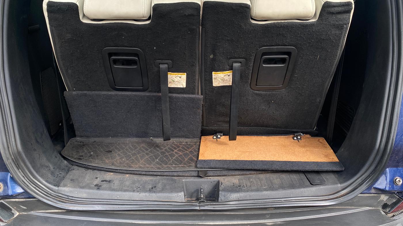 2021 Tata Safari XZA PLUS, Diesel, Automatic, 1,12,777 km, Boot Inside