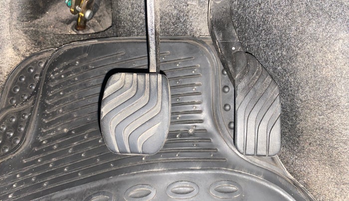 2017 Renault Kwid RXT 1.0 AMT, Petrol, Automatic, 44,636 km, Pedals