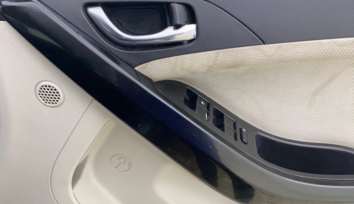 2022 Tata NEXON XZ PLUS DIESEL, Diesel, Manual, 60,053 km, Driver Side Door Panels Control