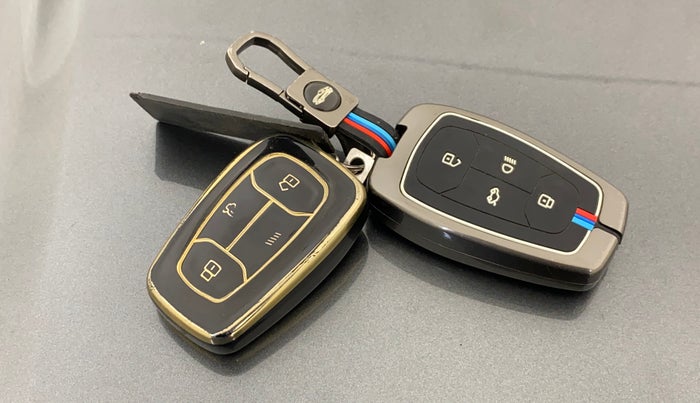 2022 Tata NEXON XZ PLUS DIESEL, Diesel, Manual, 60,053 km, Key Close Up