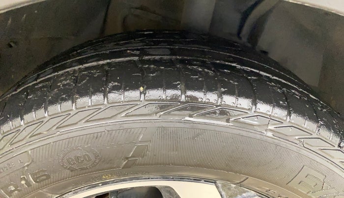 2022 Tata NEXON XZ PLUS DIESEL, Diesel, Manual, 60,053 km, Right Front Tyre Tread