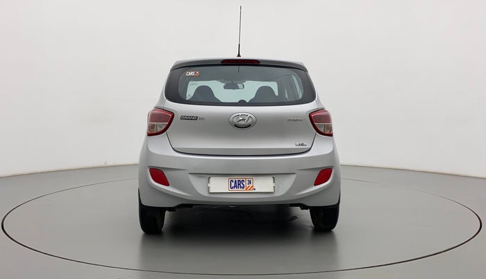 2016 Hyundai Grand i10 MAGNA 1.2 KAPPA VTVT, Petrol, Manual, 1,08,726 km, Back/Rear