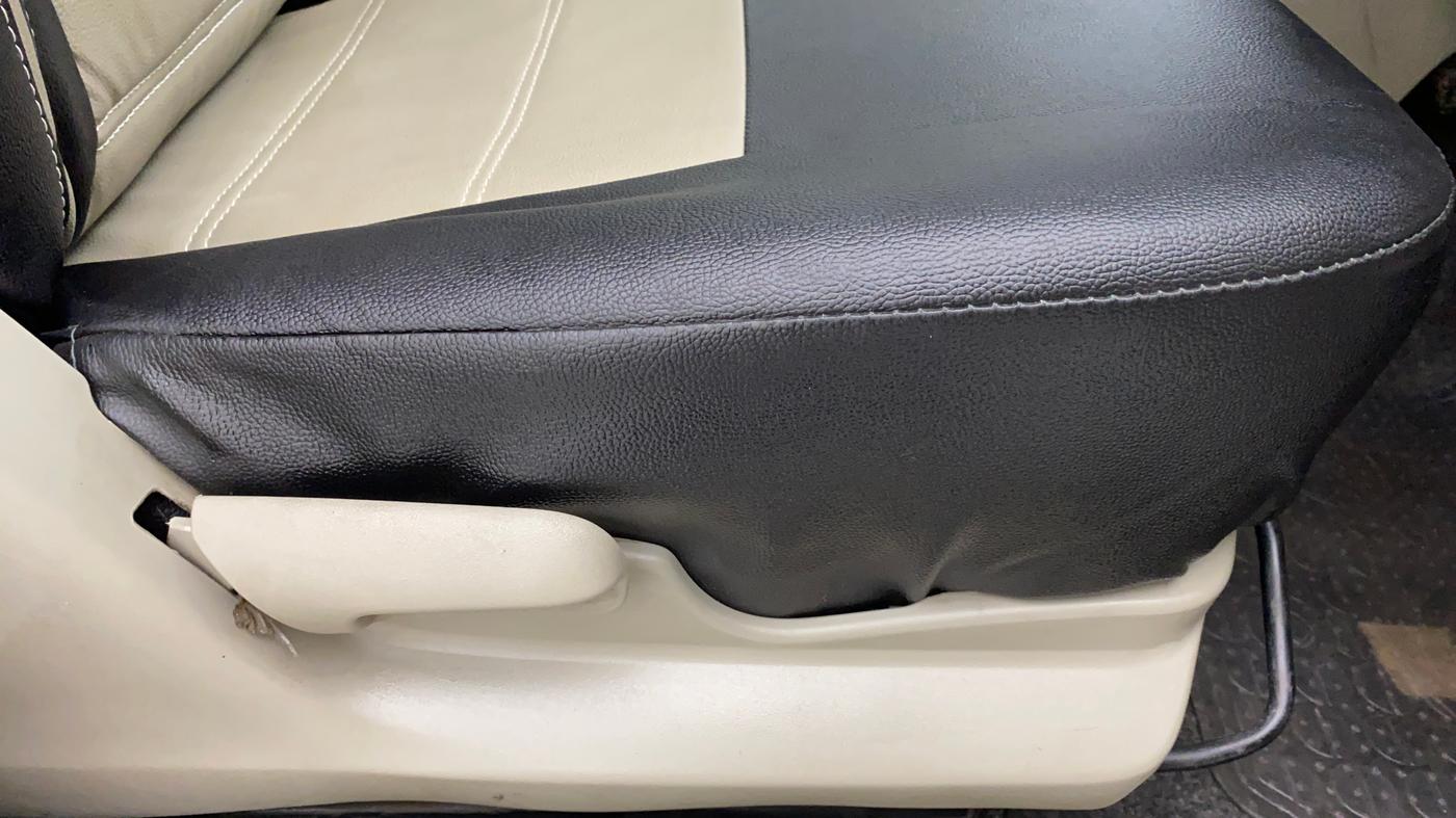 2017 Maruti Celerio ZXI D, Petrol, Manual, 54,412 km, Driver Side Adjustment Panel