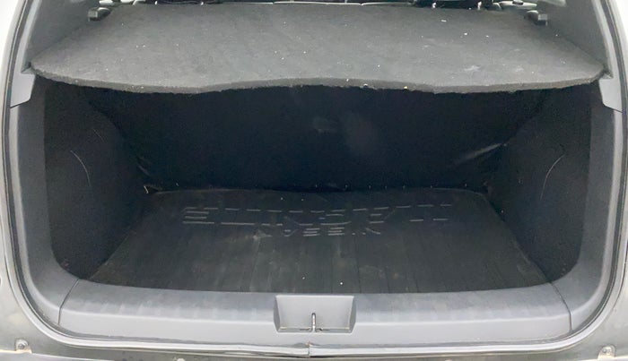 2021 Nissan MAGNITE XE, Petrol, Manual, 26,162 km, Boot Inside