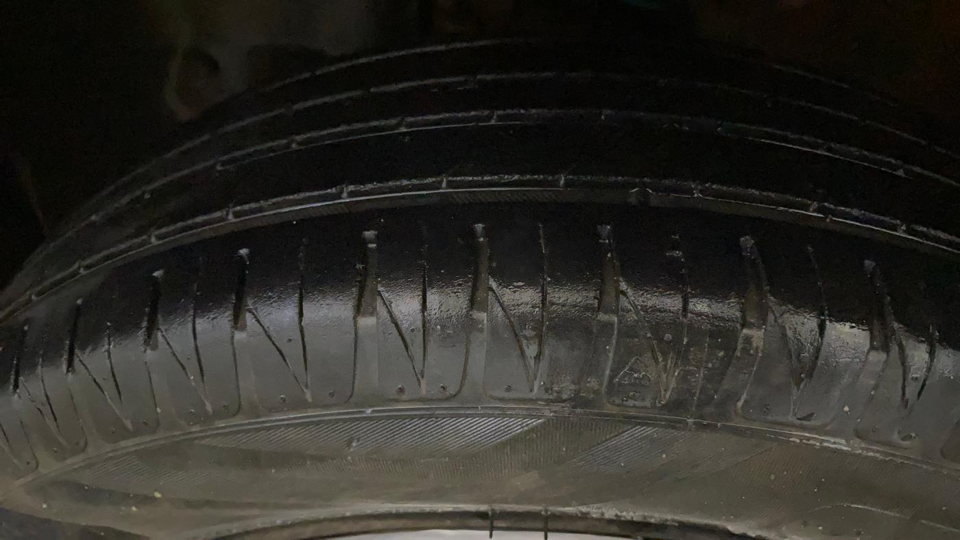 2017 Maruti IGNIS DELTA 1.2, Petrol, Manual, 71,878 km, Left Front Tyre Tread