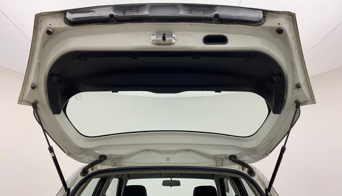 2013 Maruti Swift VDI, Diesel, Manual, 73,858 km, Boot Door Open