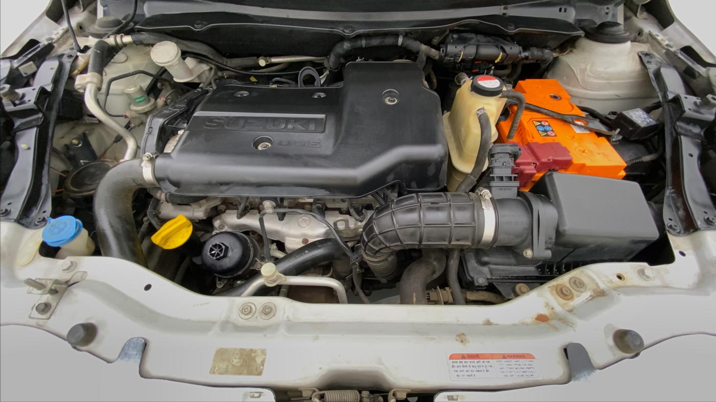 2013 Maruti Swift VDI, Diesel, Manual, 73,858 km, Open Bonet