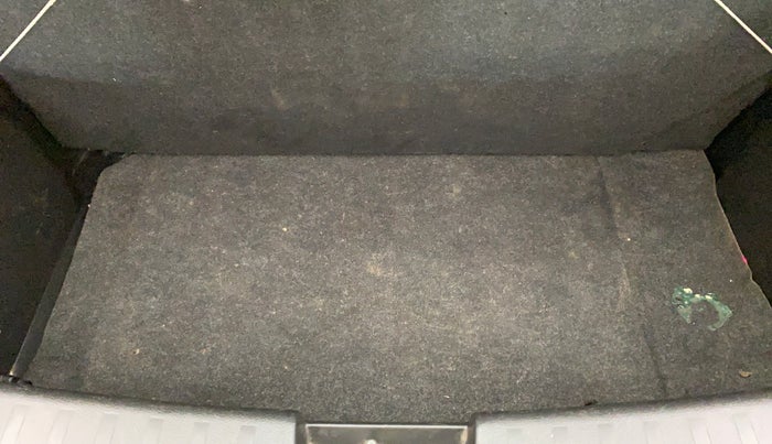 2013 Maruti Swift VDI, Diesel, Manual, 73,858 km, Boot Inside