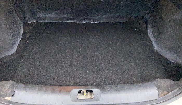 2015 Maruti Swift Dzire VXI 1.2 BS IV, Petrol, Manual, 91,984 km, Boot Inside View