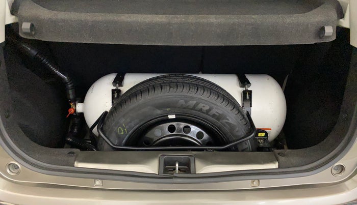 2022 Maruti New Wagon-R VXI CNG 1.0, CNG, Manual, 90,880 km, Boot Inside