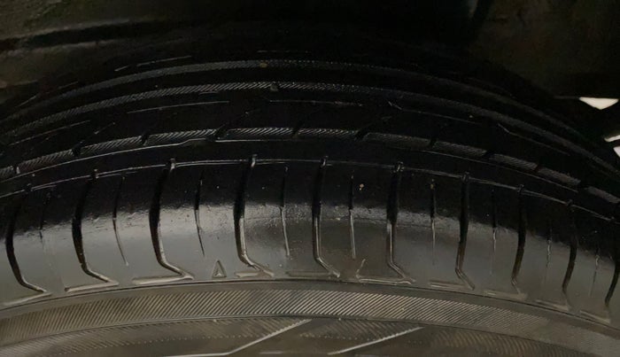 2022 Maruti New Wagon-R VXI CNG 1.0, CNG, Manual, 90,880 km, Left Rear Tyre Tread