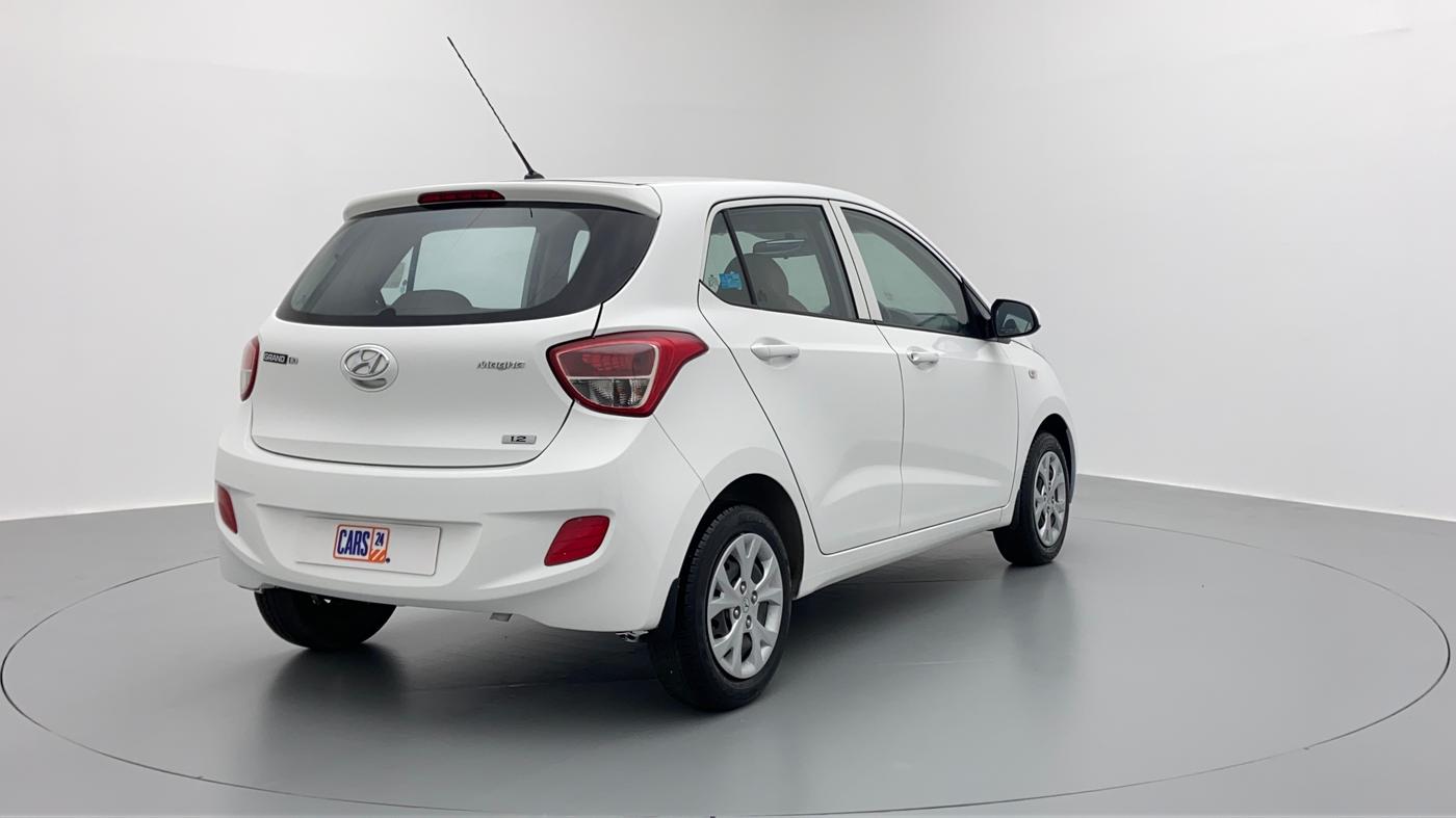 2016 Hyundai Grand i10 MAGNA 1.2 KAPPA VTVT, Petrol, Manual, 7,894 km, Right Back Diagonal (45- Degree) View