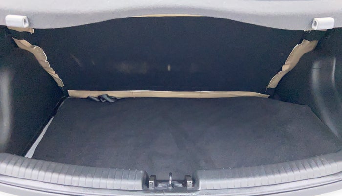 2016 Hyundai Grand i10 MAGNA 1.2 KAPPA VTVT, Petrol, Manual, 7,894 km, Boot Inside View