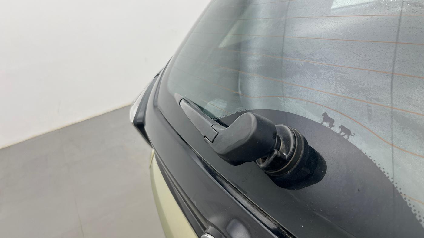 2022 Tata NEXON XZ PLUS PETROL KAZIRANGA, Petrol, Manual, 18,028 km, Rear Wiper