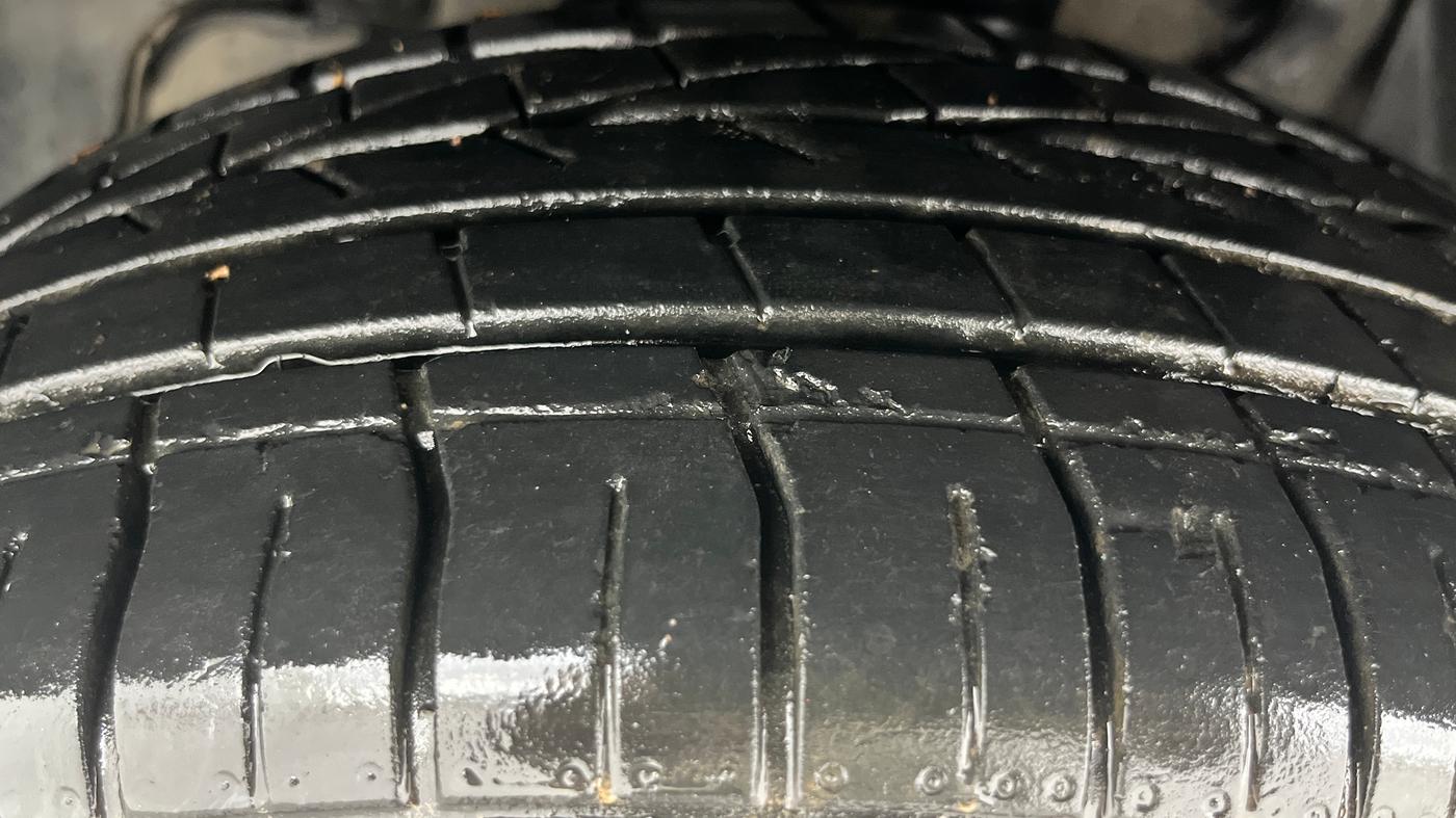 2022 Tata NEXON XZ PLUS PETROL KAZIRANGA, Petrol, Manual, 18,028 km, Left Front Tyre Tread