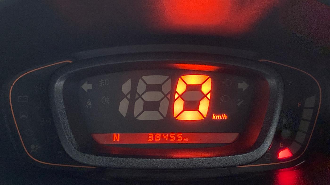 2019 Renault Kwid RXT 1.0 AMT (O), CNG, Automatic, 38,635 km, Odometer Image