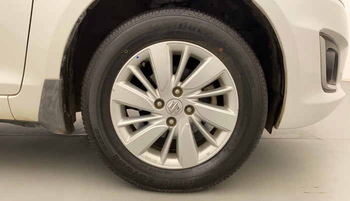 2016 Maruti Swift ZXI, Petrol, Manual, 50,413 km, Right Front Wheel
