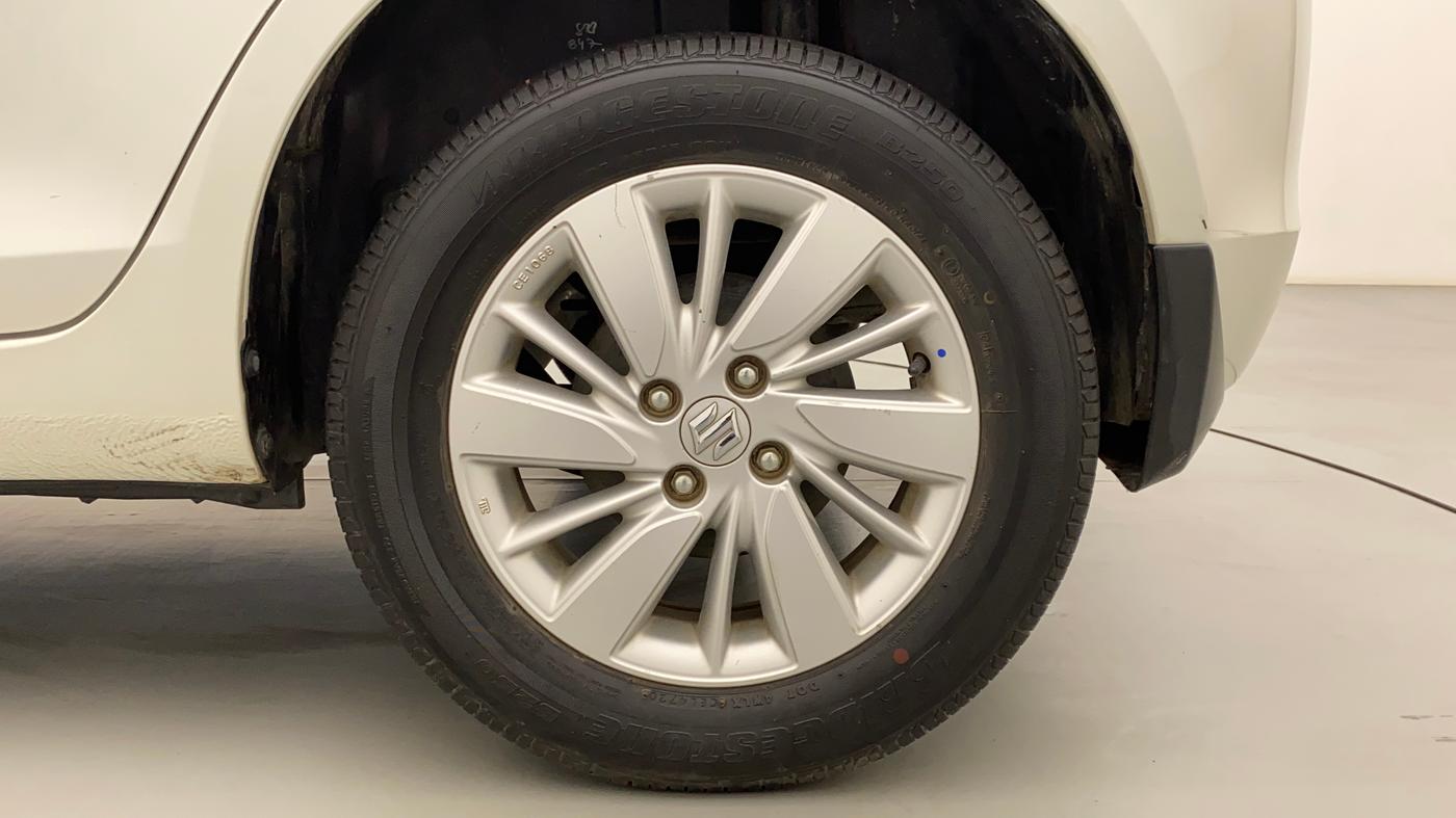 2016 Maruti Swift ZXI, Petrol, Manual, 50,413 km, Left Rear Wheel