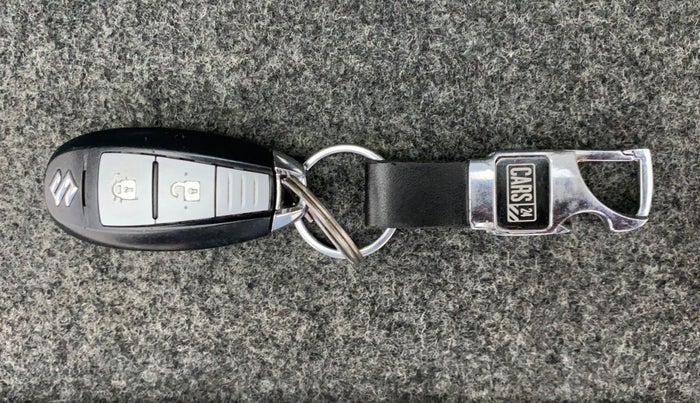 2016 Maruti Swift ZXI, Petrol, Manual, 50,413 km, Key Close Up