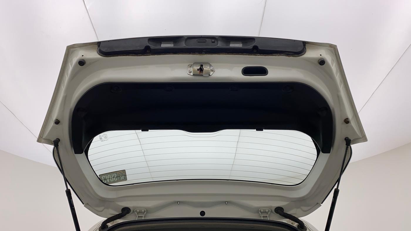 2016 Maruti Swift ZXI, Petrol, Manual, 50,413 km, Boot Door Open