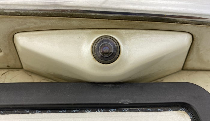 2018 Tata Hexa XTA 4X2 7 STR, Diesel, Automatic, 62,654 km, Parking Camera