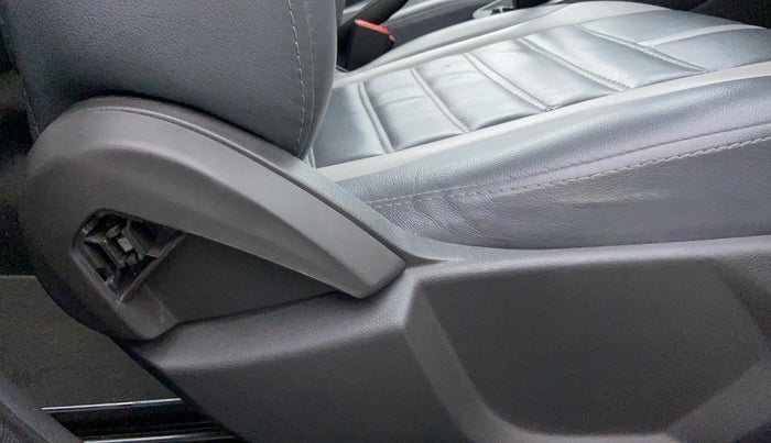 2015 Ford New Figo 1.2 TREND, Petrol, Manual, 11,508 km, Driver Side Adjustment Panel