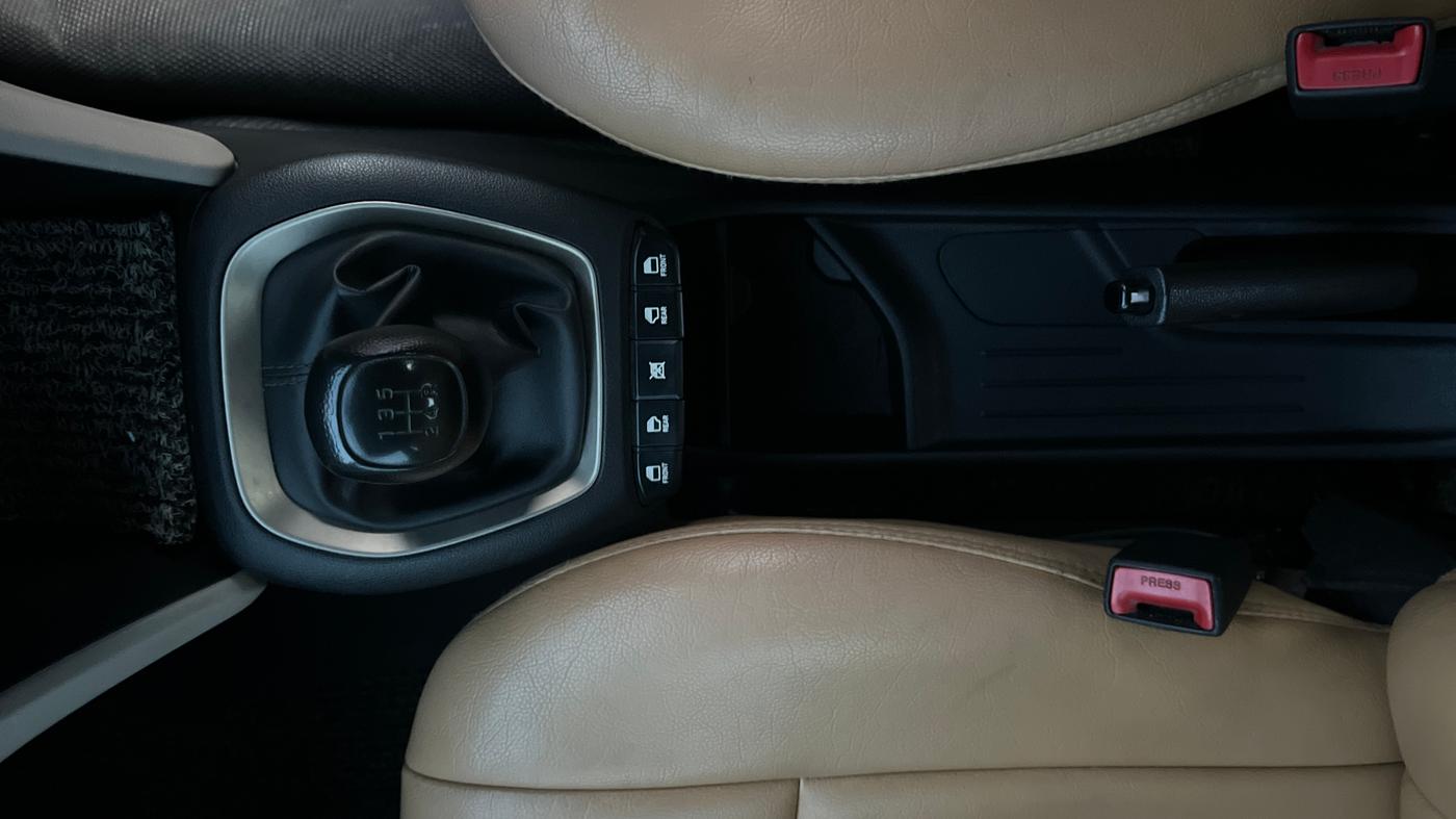 2020 Hyundai NEW SANTRO SPORTZ MT, Petrol, Manual, 34,400 km, Gear Lever