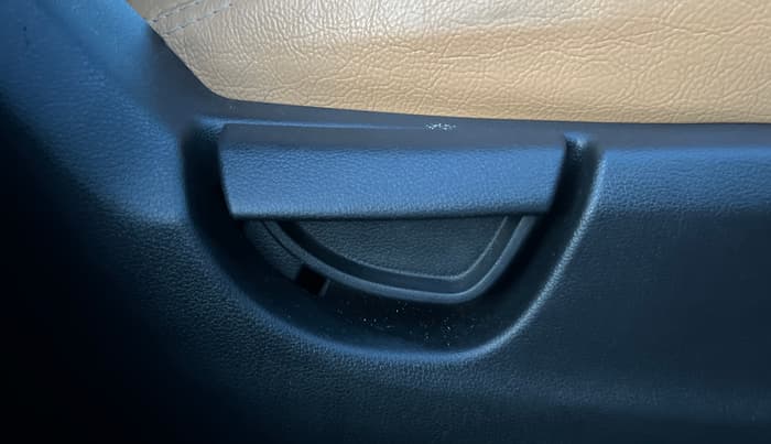 2020 Hyundai NEW SANTRO SPORTZ MT, Petrol, Manual, 34,400 km, Driver Side Adjustment Panel