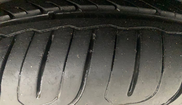 2015 Honda Amaze 1.2L I-VTEC VX, Petrol, Manual, 66,173 km, Left Front Tyre Tread