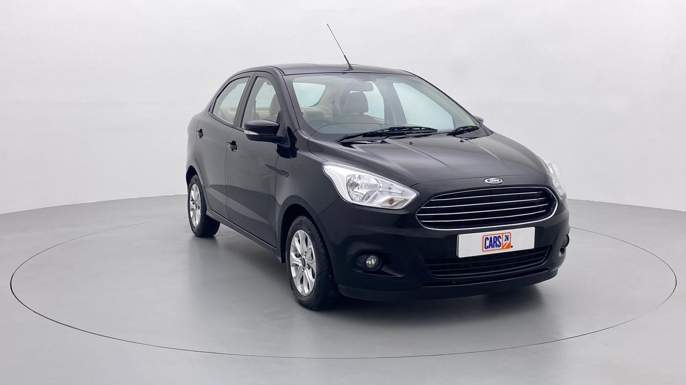 2017 Ford Figo Aspire 1.2 TITANIUM PETROL, Petrol, Manual, 33,359 km, Right Front Diagonal (45- Degree) View