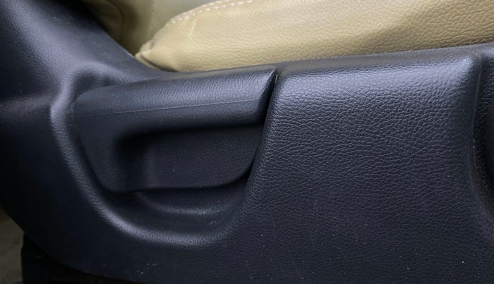 2016 Honda City 1.5L I-VTEC SV, Petrol, Manual, 78,740 km, Driver Side Adjustment Panel