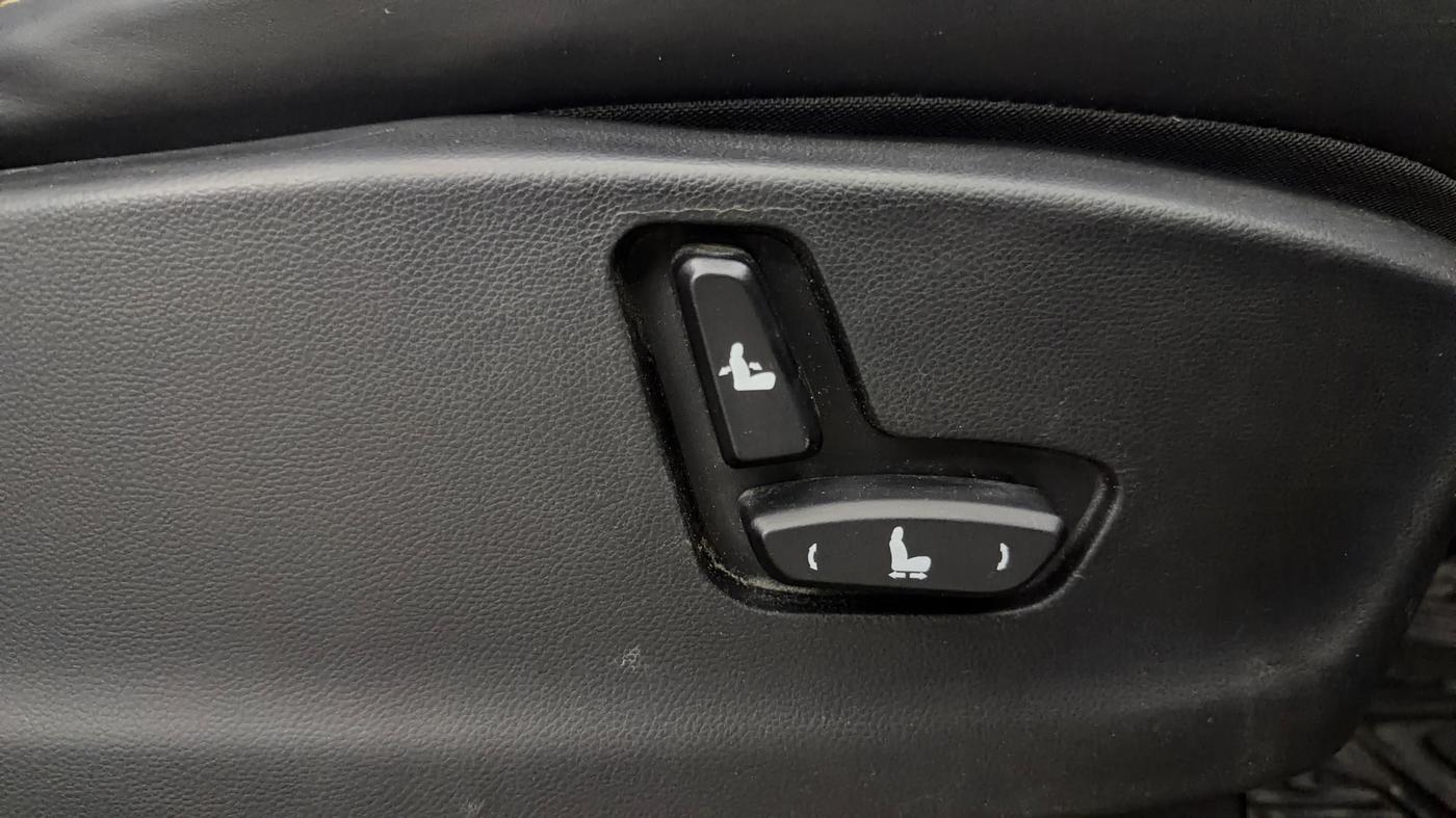 2022 MG HECTOR SHARP 1.5 PETROL CVT, Petrol, Automatic, 55,927 km, Driver Side Adjustment Panel