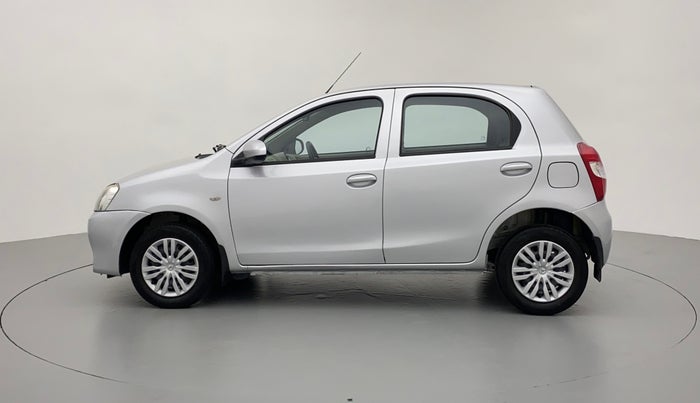2015 Toyota Etios Liva G, Petrol, Manual, 1,22,598 km, Left Side View