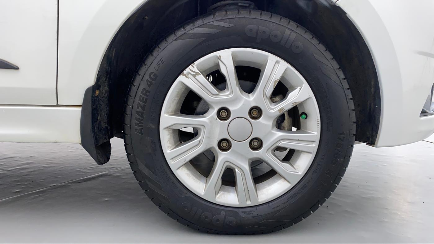 2017 Tata Tiago XZA 1.2 REVOTRON, Petrol, Automatic, 1 km, Right Front Tyre