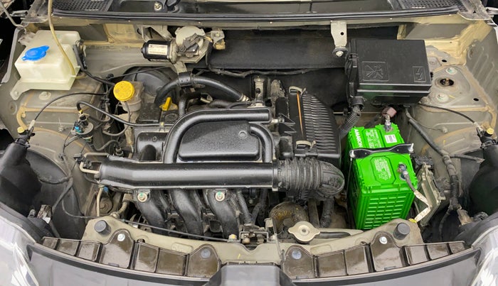 2015 Renault Kwid RXT Opt, Petrol, Manual, 21,225 km, Engine Bonet View