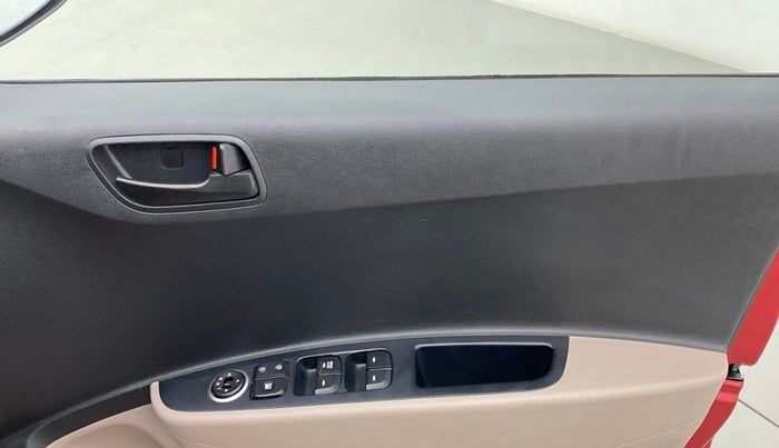 2017 Hyundai Grand i10 MAGNA 1.2 KAPPA VTVT, Petrol, Manual, 9,532 km, Right front window switch / handle - Power window makes minor noise