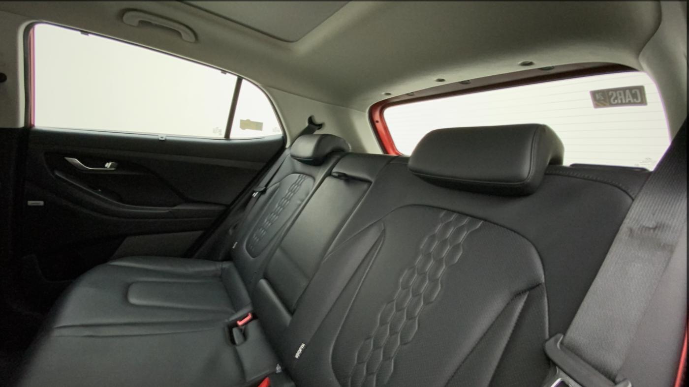 2020 Hyundai Creta SX (O) 1.4 TURBO DCT DUAL TONE, Petrol, Automatic, 30,499 km, Right Side Rear Door Cabin