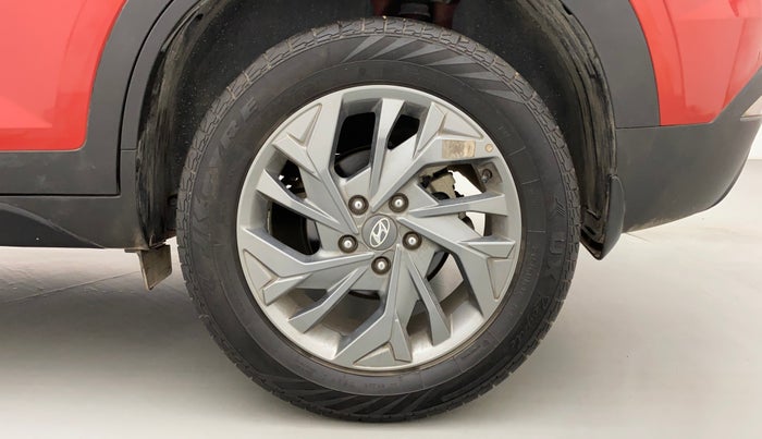 2020 Hyundai Creta SX (O) 1.4 TURBO DCT DUAL TONE, Petrol, Automatic, 30,499 km, Left Rear Wheel