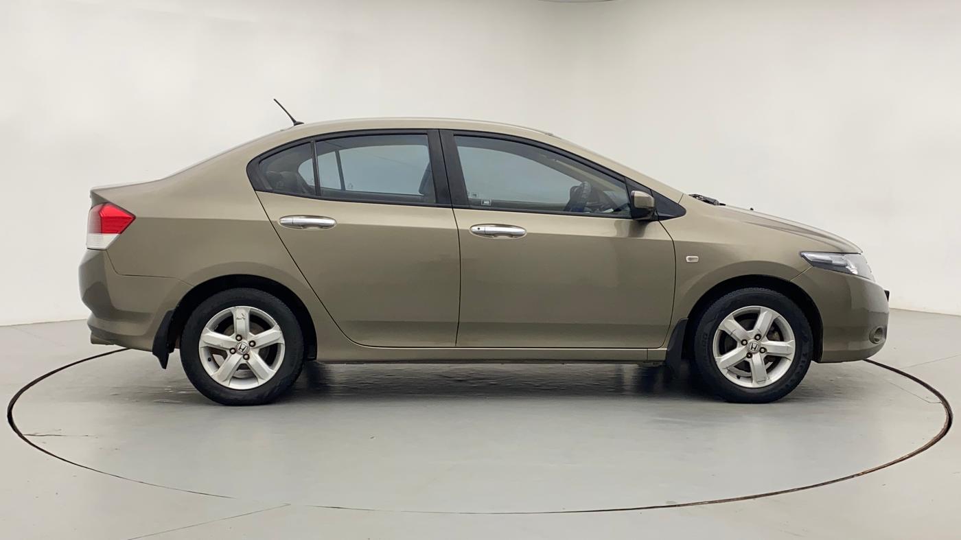 2010 Honda City V MT PETROL, Petrol, Manual, 1,22,900 km, Right Side View