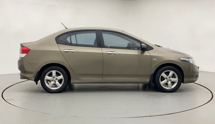 2010 Honda City V MT PETROL, Petrol, Manual, 1,22,900 km, Right Side View
