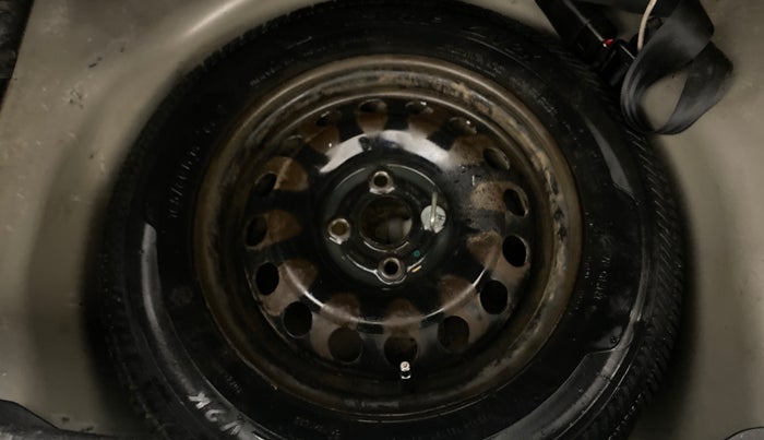 2013 Maruti Swift VXI, Petrol, Manual, 1,15,028 km, Spare Tyre