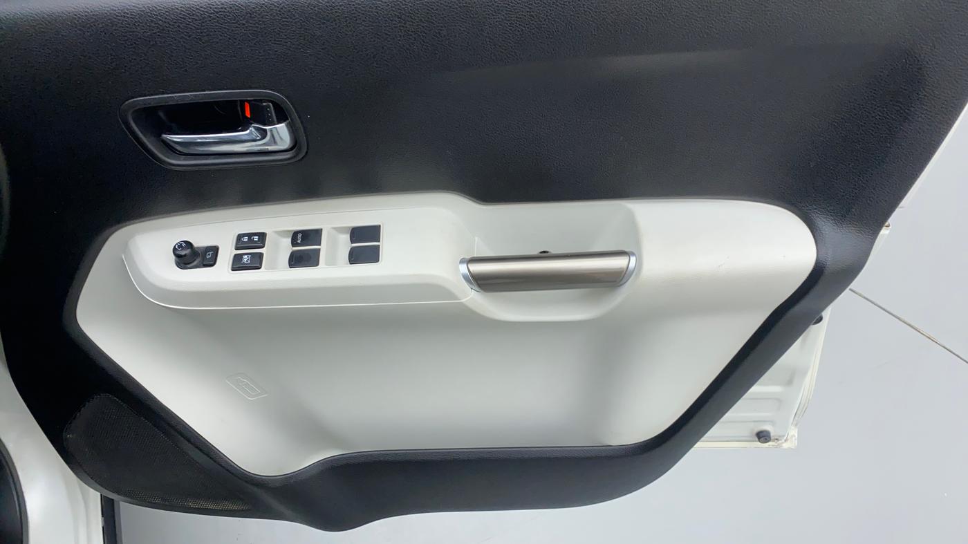2017 Maruti IGNIS ZETA 1.3 DDIS, Diesel, Manual, 30,728 km, Driver Side Door Panels Control