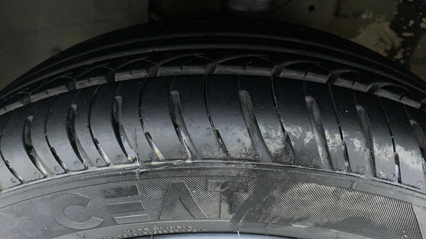 2017 Maruti IGNIS ZETA 1.3 DDIS, Diesel, Manual, 30,728 km, Left Front Tyre Tread