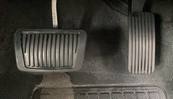 2019 Hyundai Verna 1.6 VTVT SX (O) AT, Petrol, Automatic, 72,960 km, Pedals