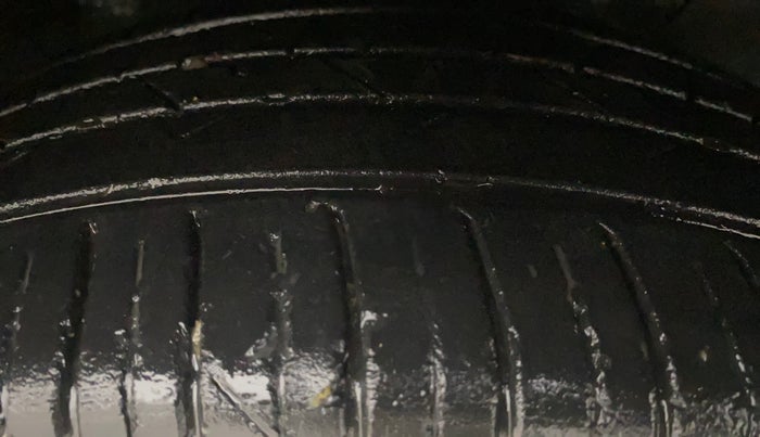 2019 Hyundai Verna 1.6 VTVT SX (O) AT, Petrol, Automatic, 72,960 km, Right Front Tyre Tread