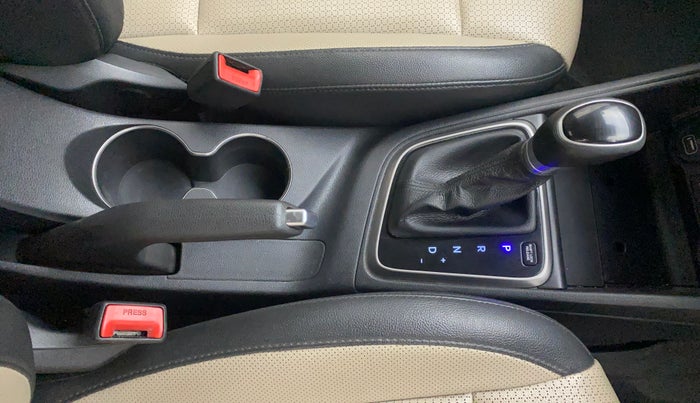 2019 Hyundai Verna 1.6 VTVT SX (O) AT, Petrol, Automatic, 72,960 km, Gear Lever