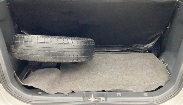 2010 Maruti Wagon R Duo LXI LPG, LPG, Manual, 64,015 km, Boot Inside View