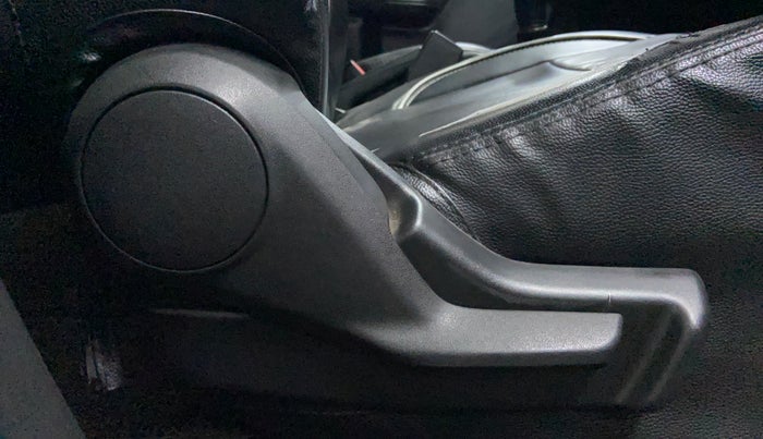 2021 Maruti Celerio VXI, Petrol, Manual, 78,807 km, Driver Side Adjustment Panel