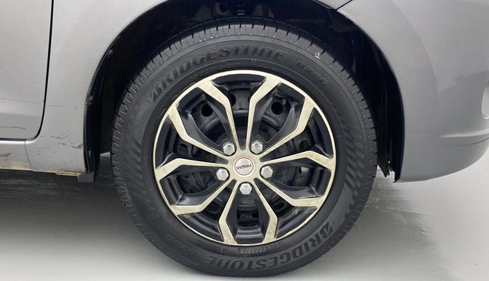 2016 Maruti Celerio ZXI AMT, Petrol, Automatic, 85,522 km, Right Front Wheel