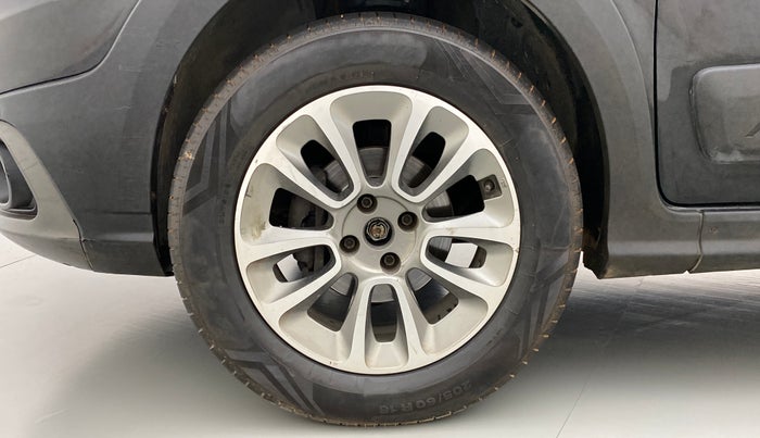 2015 Fiat Avventura EMOTION MULTIJET 1.3, Diesel, Manual, 59,581 km, Left Front Wheel